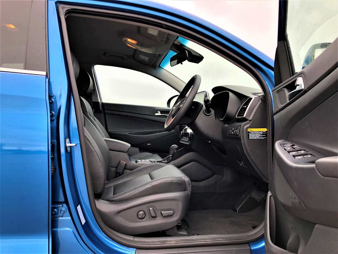 The elite comes standard with leather seats.